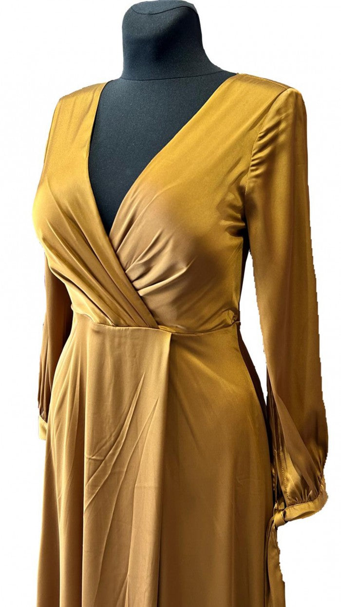 Vestido dorado de gala con mangas largas AGOTADO