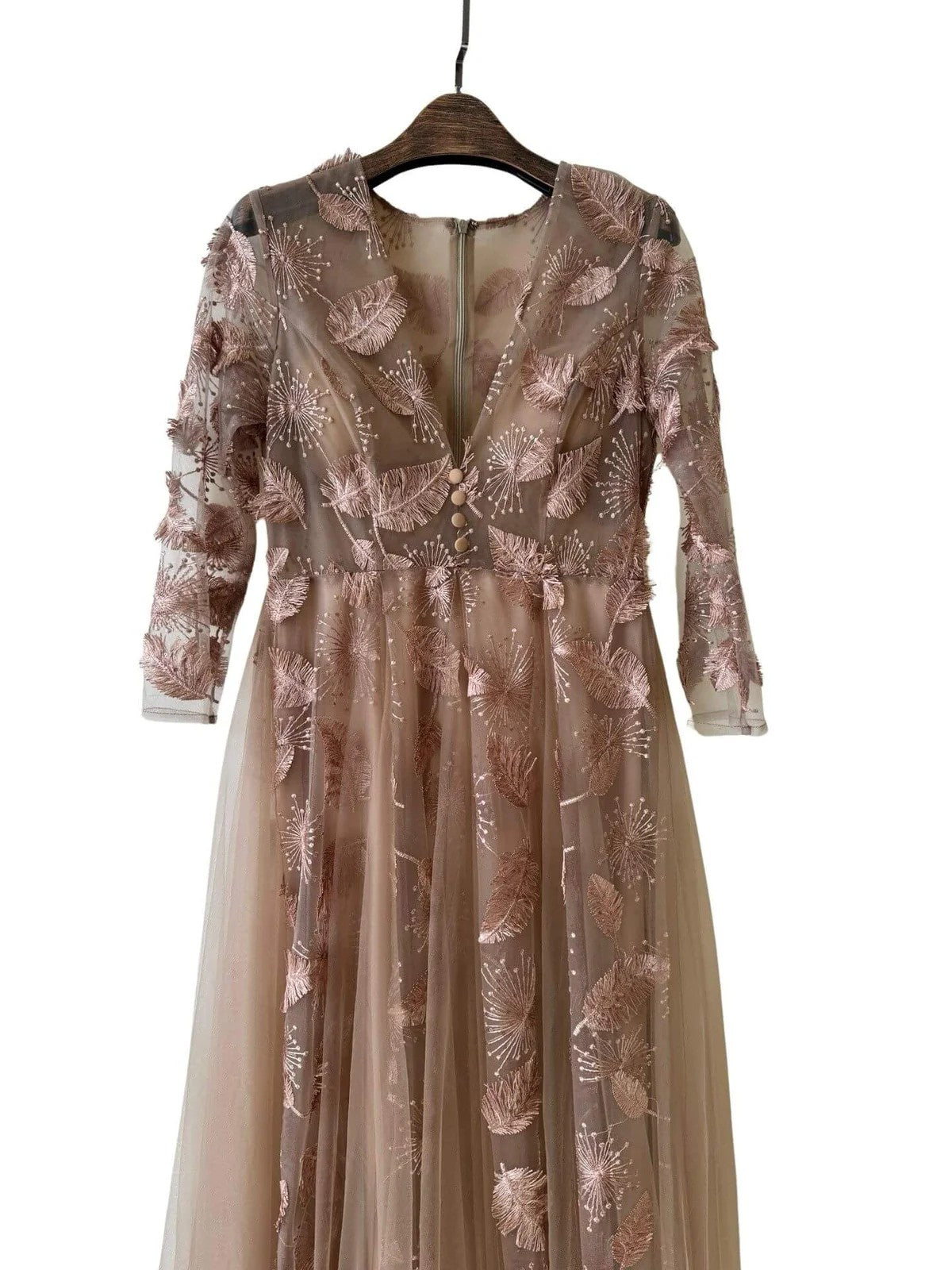 Vestido de Ensueño en Tul con Bordados Florales