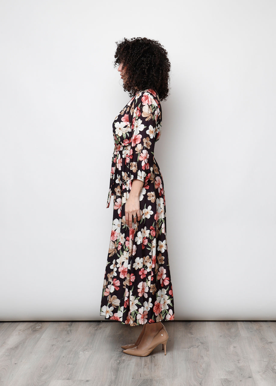 Vestido largo floral con escote cruzado y mangas 3/4       AGOTADO